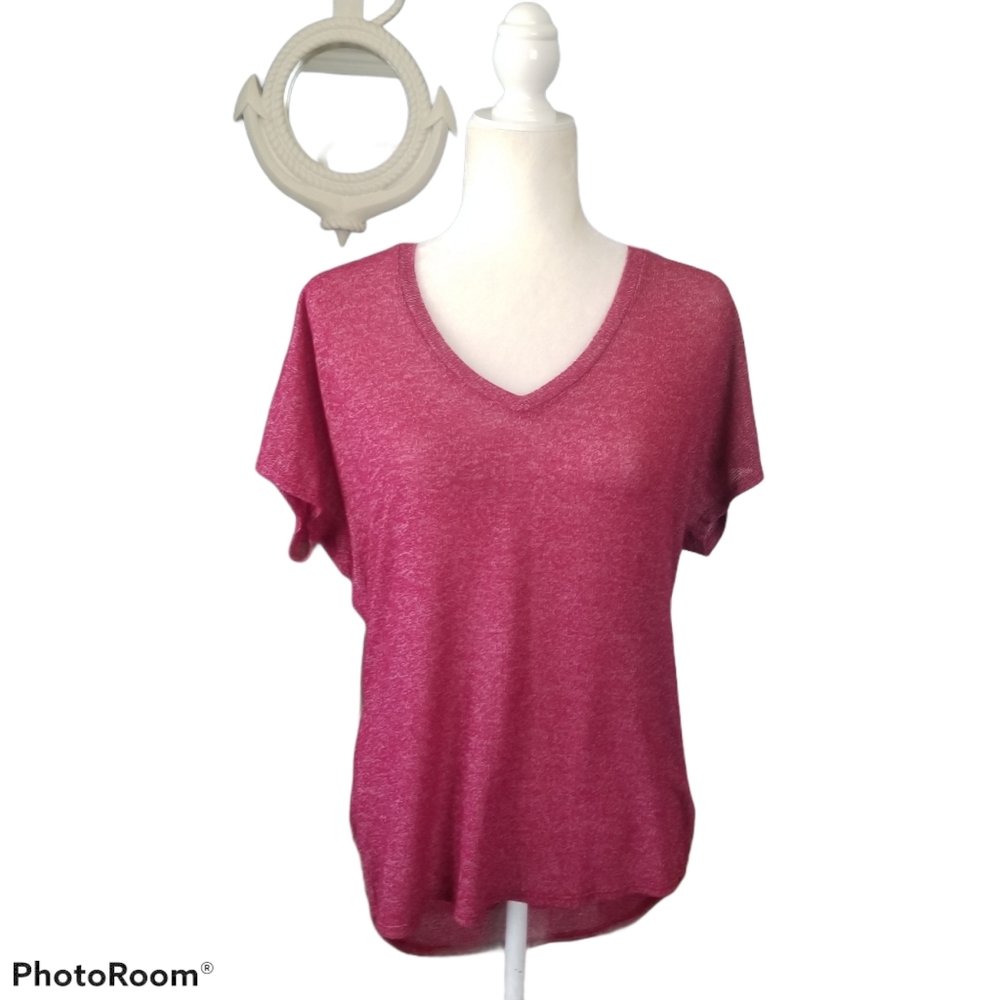 Express One Eleven V-Neck London Tee Medium. NWOT